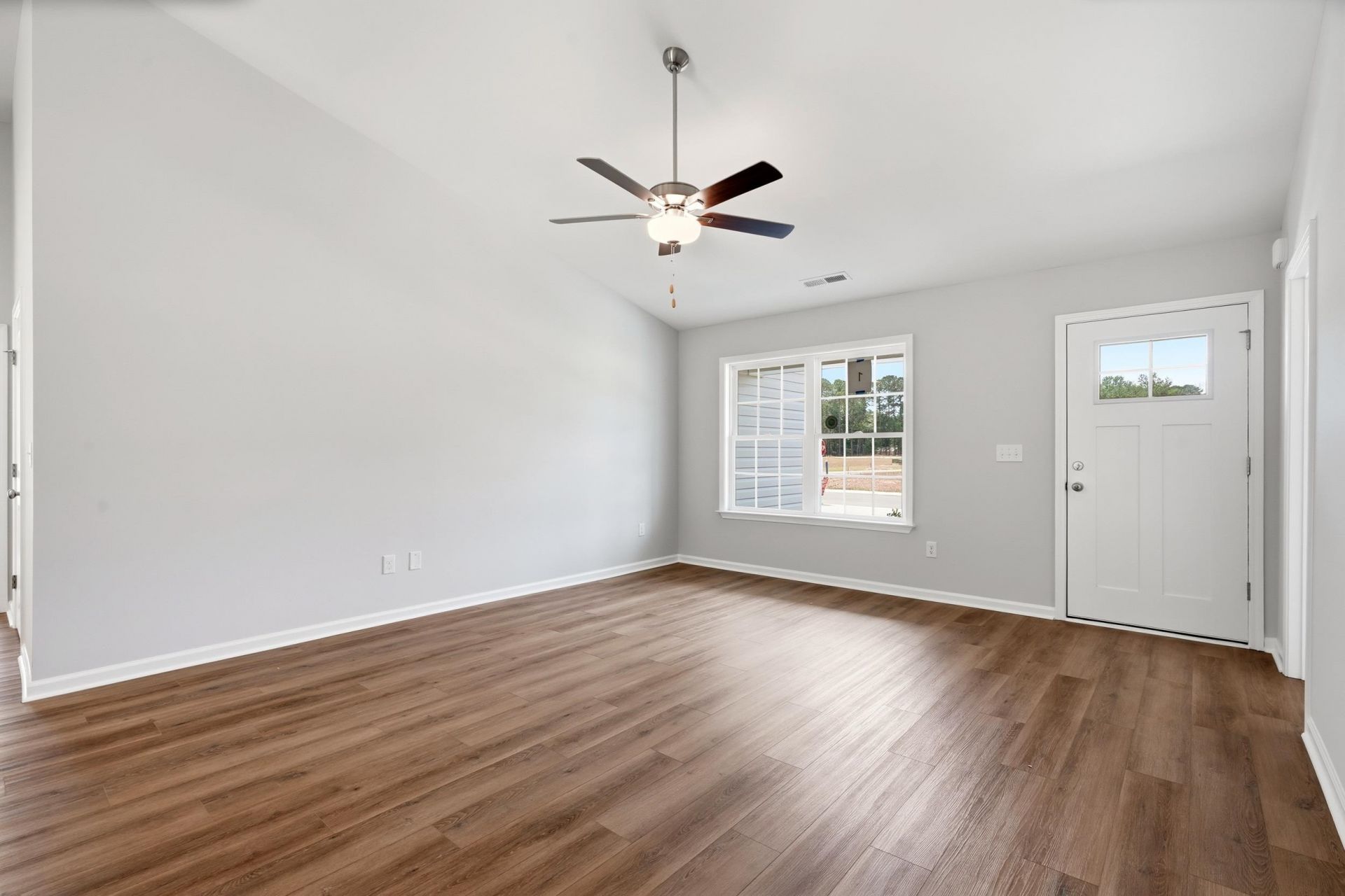 45 Bennington Ct Photo 6
