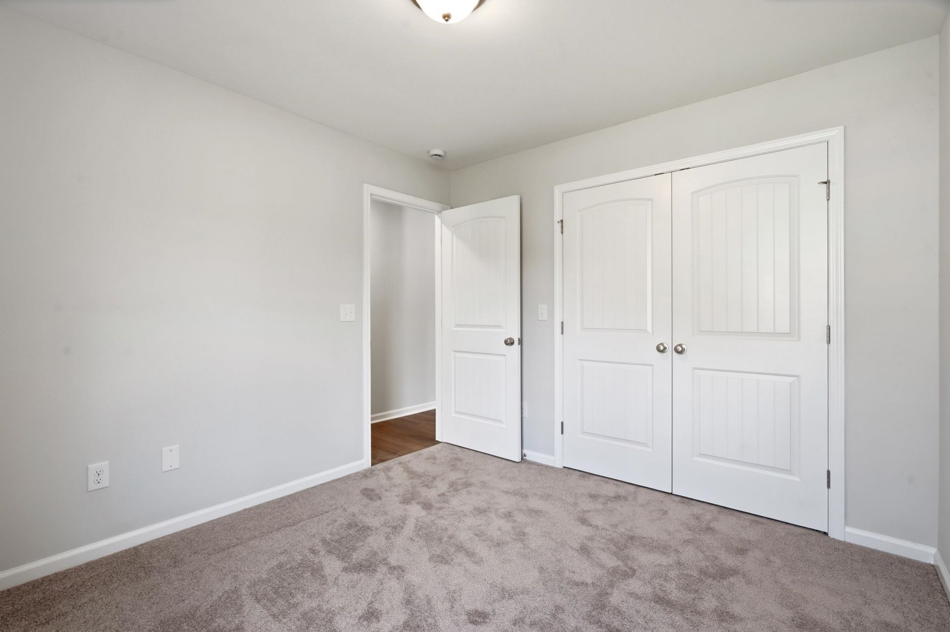 45 Bennington Ct Photo 8