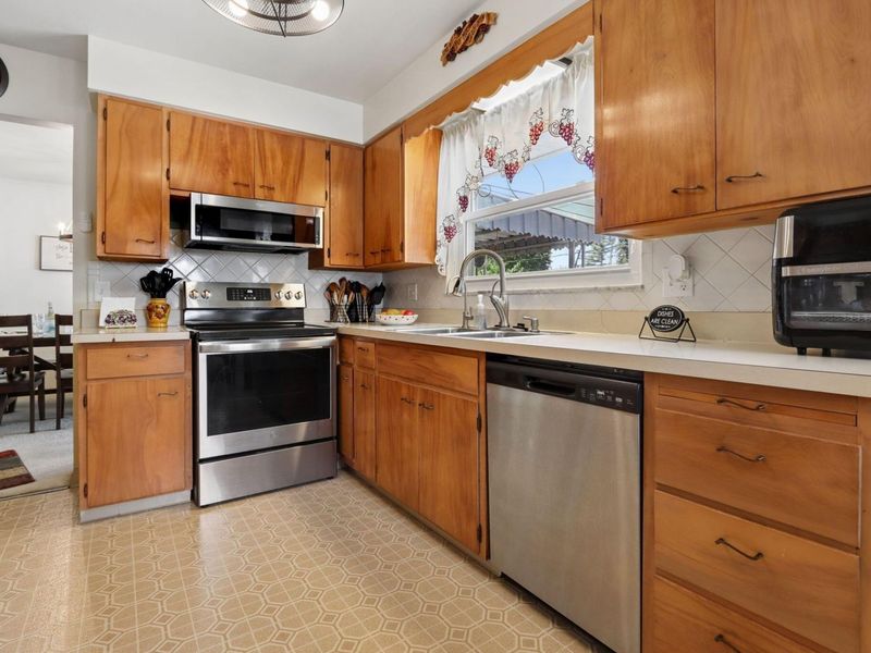 3158 Race Street, Columbus, OH 43204 Photo 14