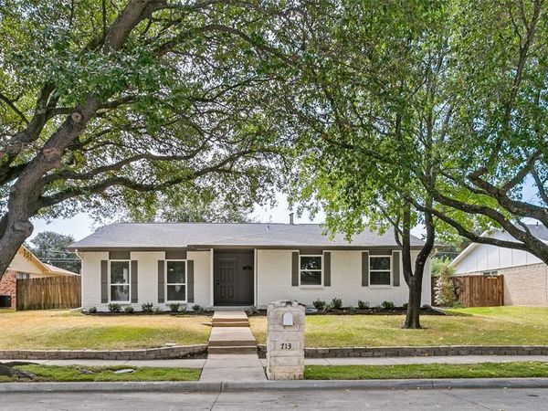 713 Timberdale Street , Grand Prairie, TX 75052