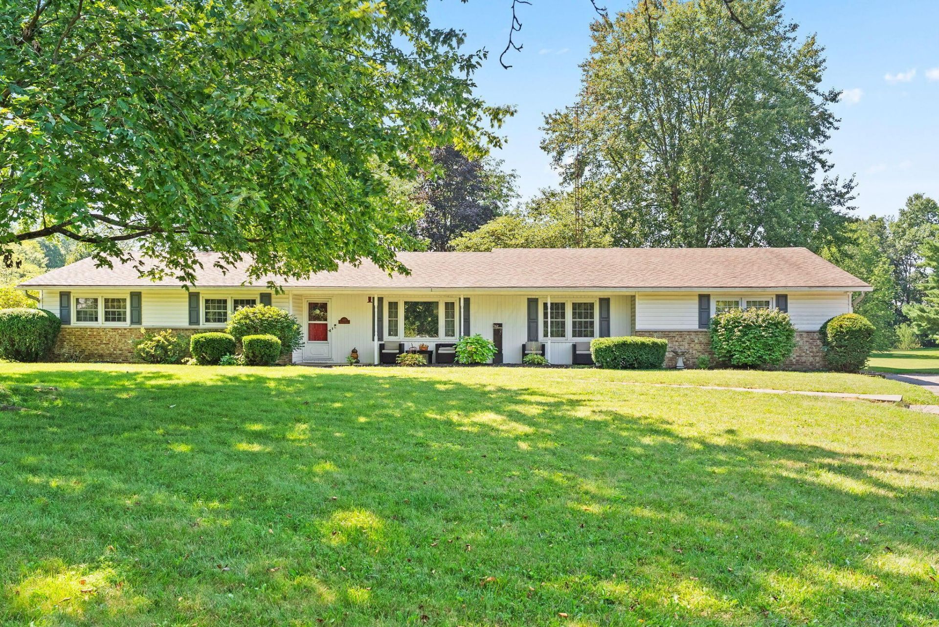 169 Needles Drive Sw, Pataskala, OH 43062 Main Photo