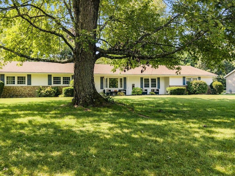 169 Needles Drive SW, Pataskala, OH 43062 Photo 2