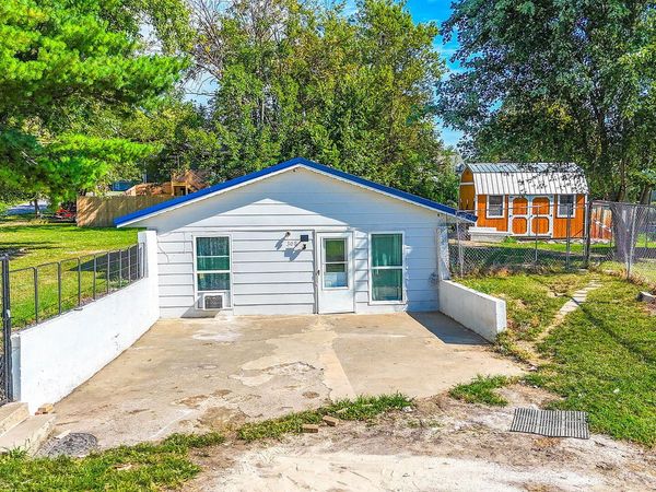 308 N Ruby Street, Sturgeon, MO 65284