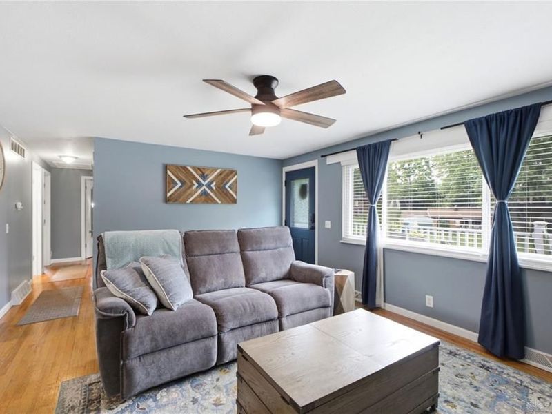 4060 Middlebrook Drive, Beavercreek, OH 45440 Photo 3