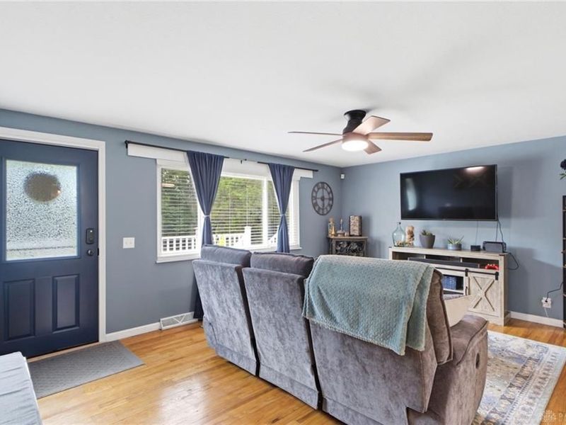 4060 Middlebrook Drive, Beavercreek, OH 45440 Photo 4