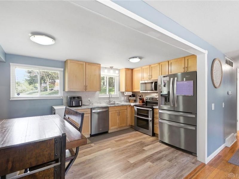 4060 Middlebrook Drive, Beavercreek, OH 45440 Photo 5