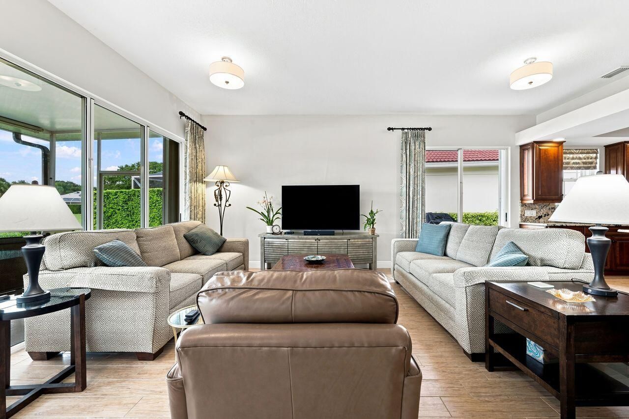 508 E Tall Oaks Drive, Palm Beach Gardens, FL 33410 Photo
