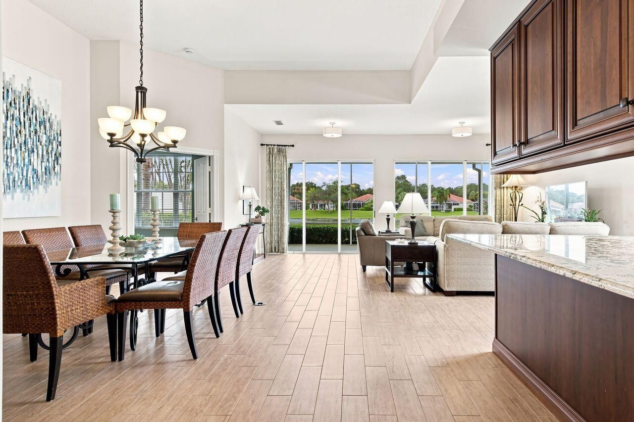 508 E Tall Oaks Drive, Palm Beach Gardens, FL 33410 Photo