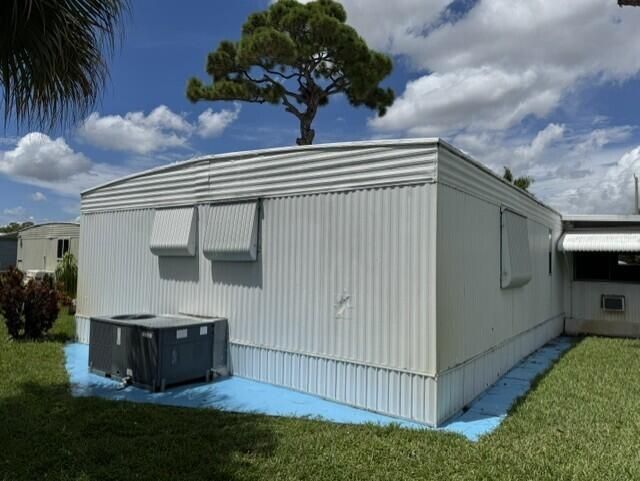 4042 Royal Manor Boulevard, Boynton Beach, FL 33436 Photo