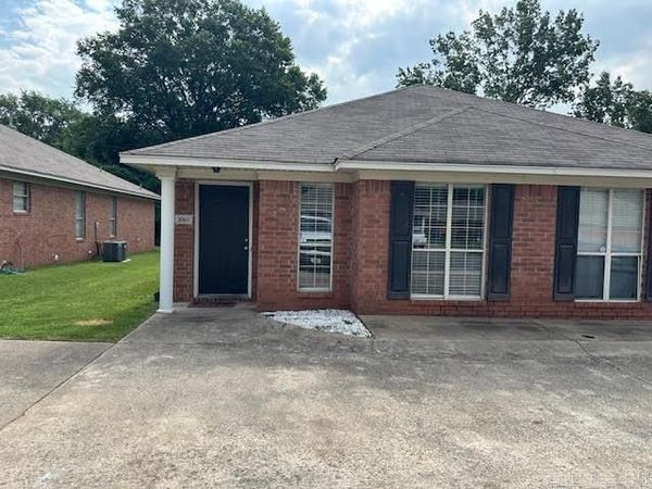 308 B Mildred Street , Conway, AR 72034