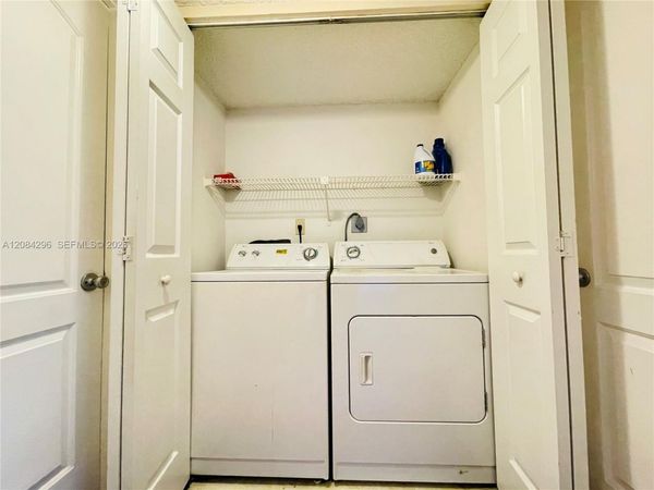 2841 N Oakland Forest Dr , Unit 201, Oakland Park, FL 33309