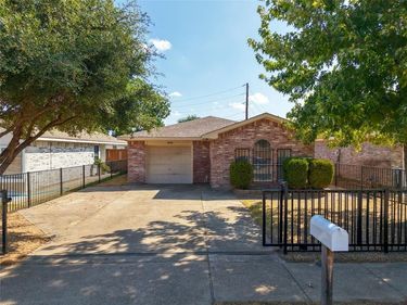 2428 Summit Lane, Dallas, TX 75227