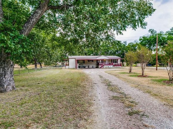 6013 Idaho Trail , Granbury, TX 76048
