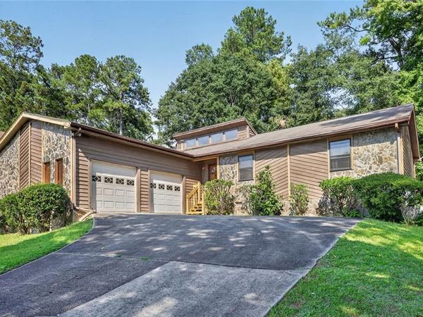 5805 Vernier Drive SW, Atlanta, GA 30349