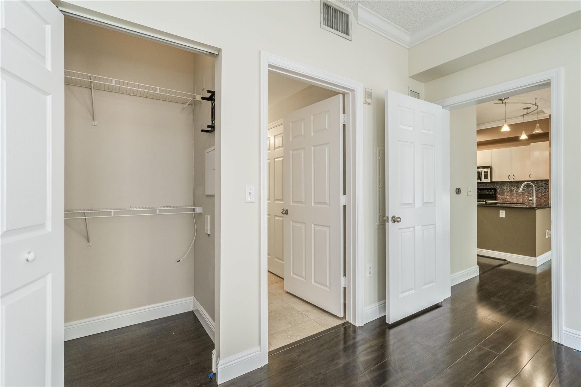 533 NE 3rd Avenue, Unit 319, Fort Lauderdale, FL 33301 Photo