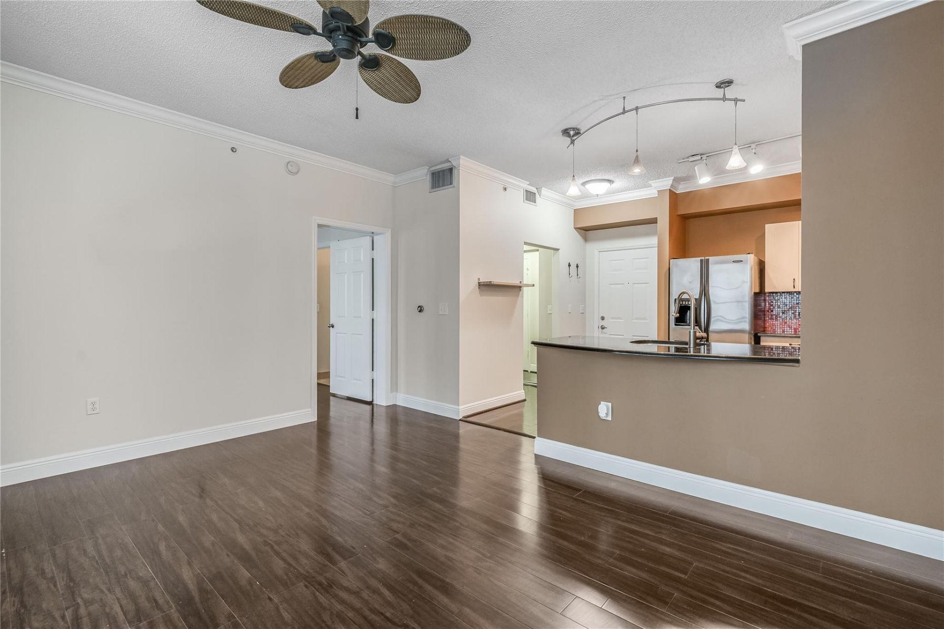 533 NE 3rd Avenue, Unit 319, Fort Lauderdale, FL 33301 Photo