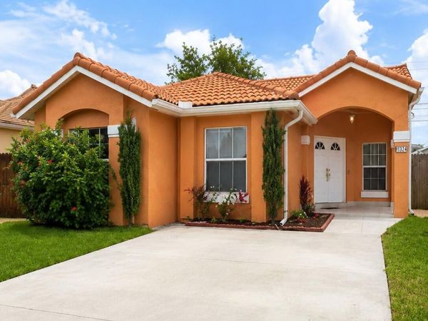 863 NW 122ND Avenue, Miami, FL 33182