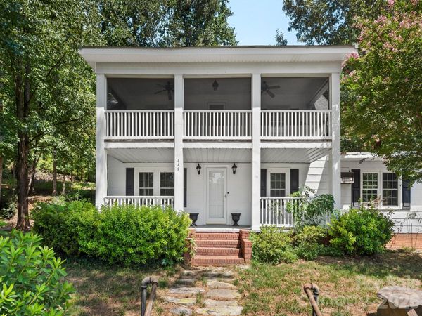 689 S Trade Street , Tryon, NC 28782