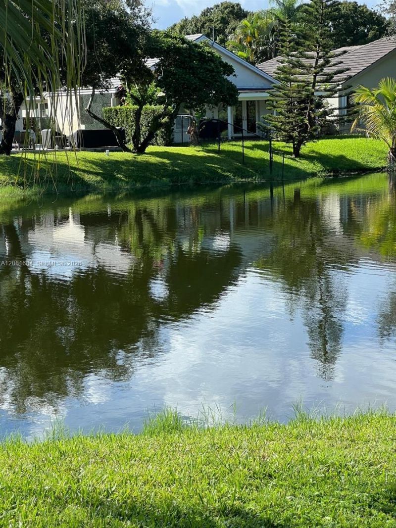 2957 Myrtle Oak Cir, Davie, FL 33328 Photo