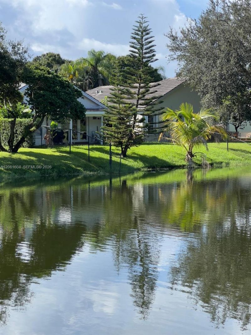 2957 Myrtle Oak Cir, Davie, FL 33328 Photo
