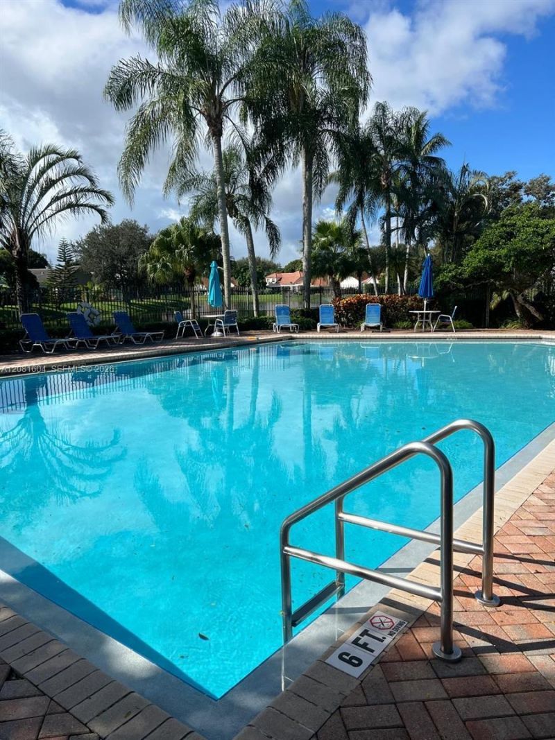 2957 Myrtle Oak Cir, Davie, FL 33328 Photo