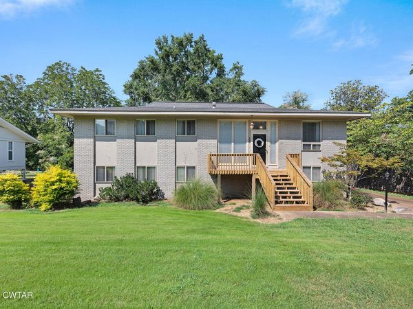 581 Russell Road , Jackson, TN 38301