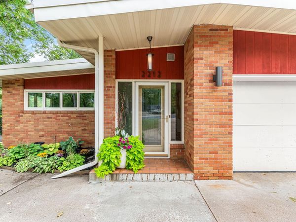 2212 Mary Hills Drive, Golden Valley, MN 55422