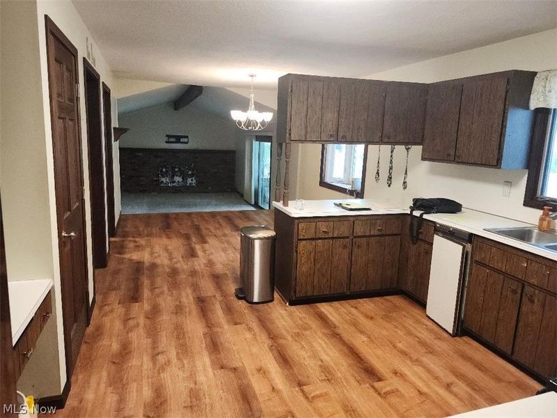 Middleburg Heights, OH 44130 Photo 15