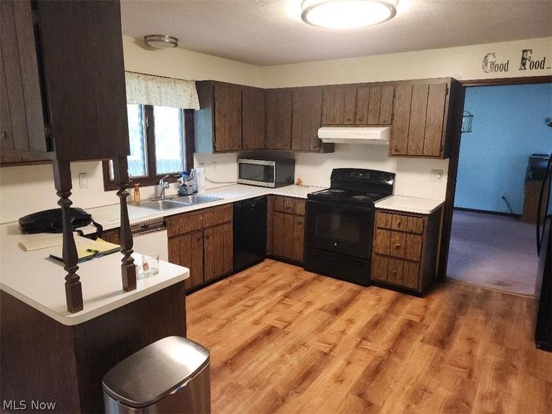 Middleburg Heights, OH 44130 Photo 16