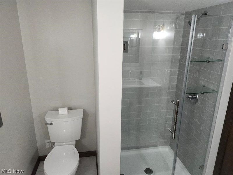 Middleburg Heights, OH 44130 Photo 22