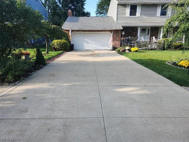 Middleburg Heights, OH 44130 Photo 29