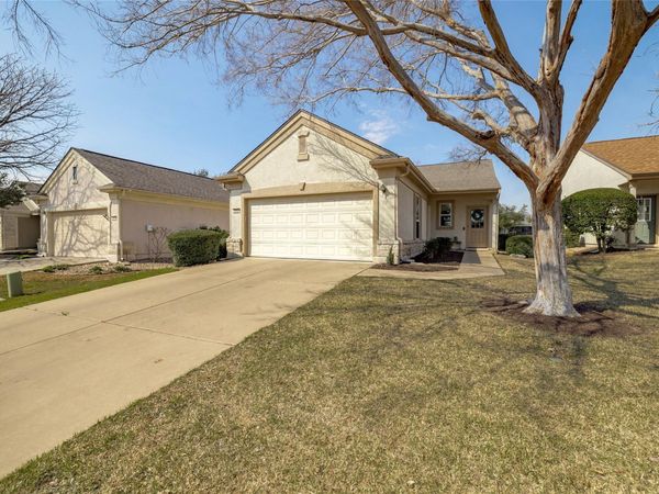 210 Crockett LN , Georgetown, TX 78633