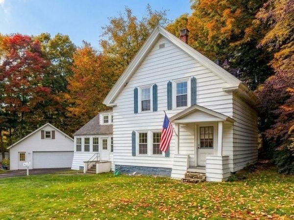 210 Middle Street, Farmington, ME 04938