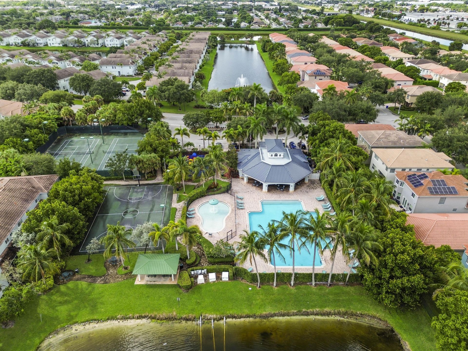1006 Center Stone Lane, Riviera Beach, FL 33404 Photo