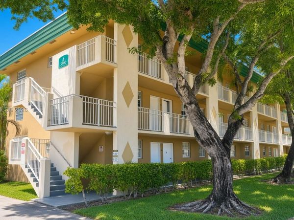 5500 SW 77th Ct , Unit 201, Miami, FL 33155