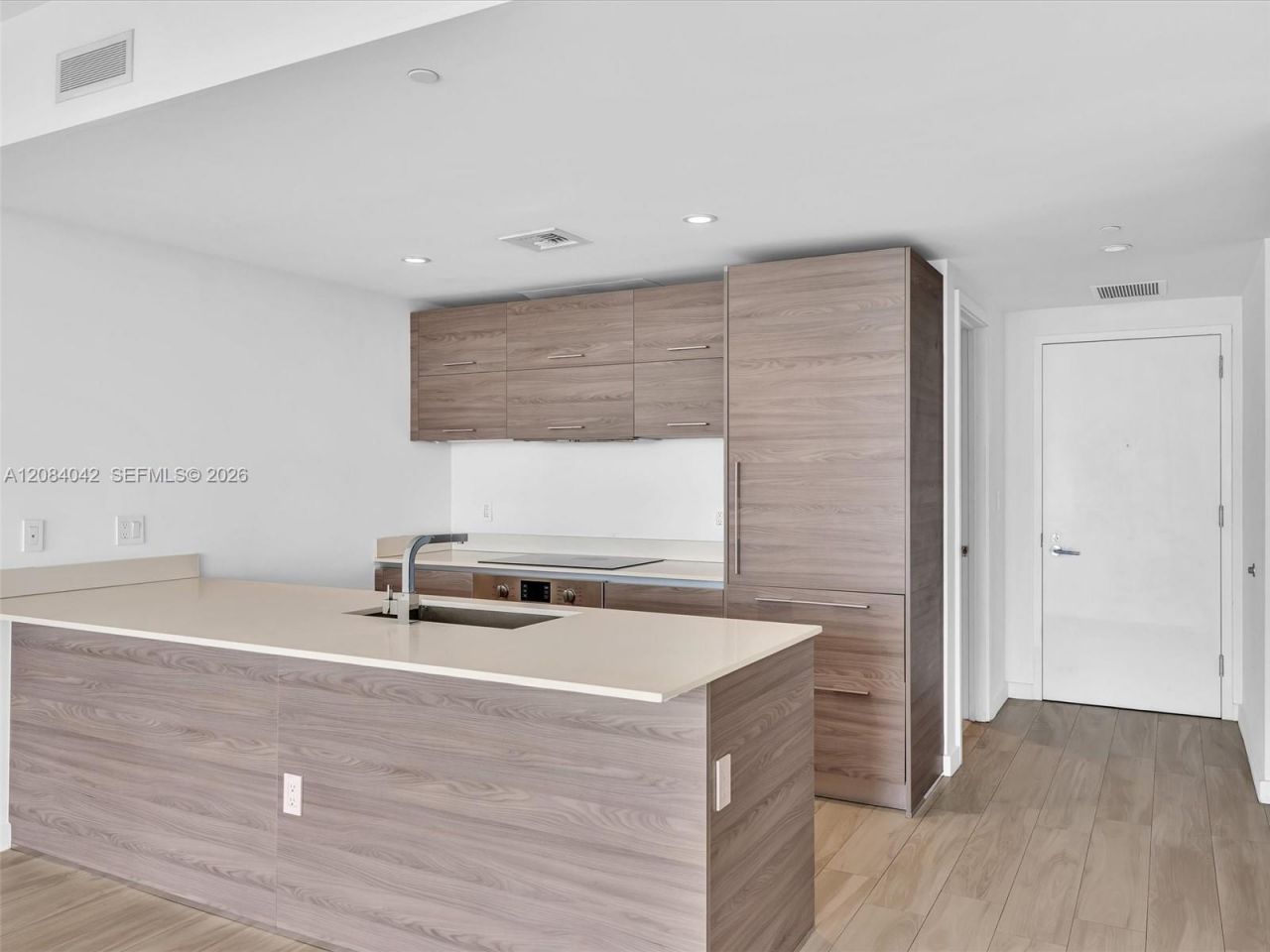 1300 S Miami Ave , Unit 3503, Miami, FL 33130 Photo