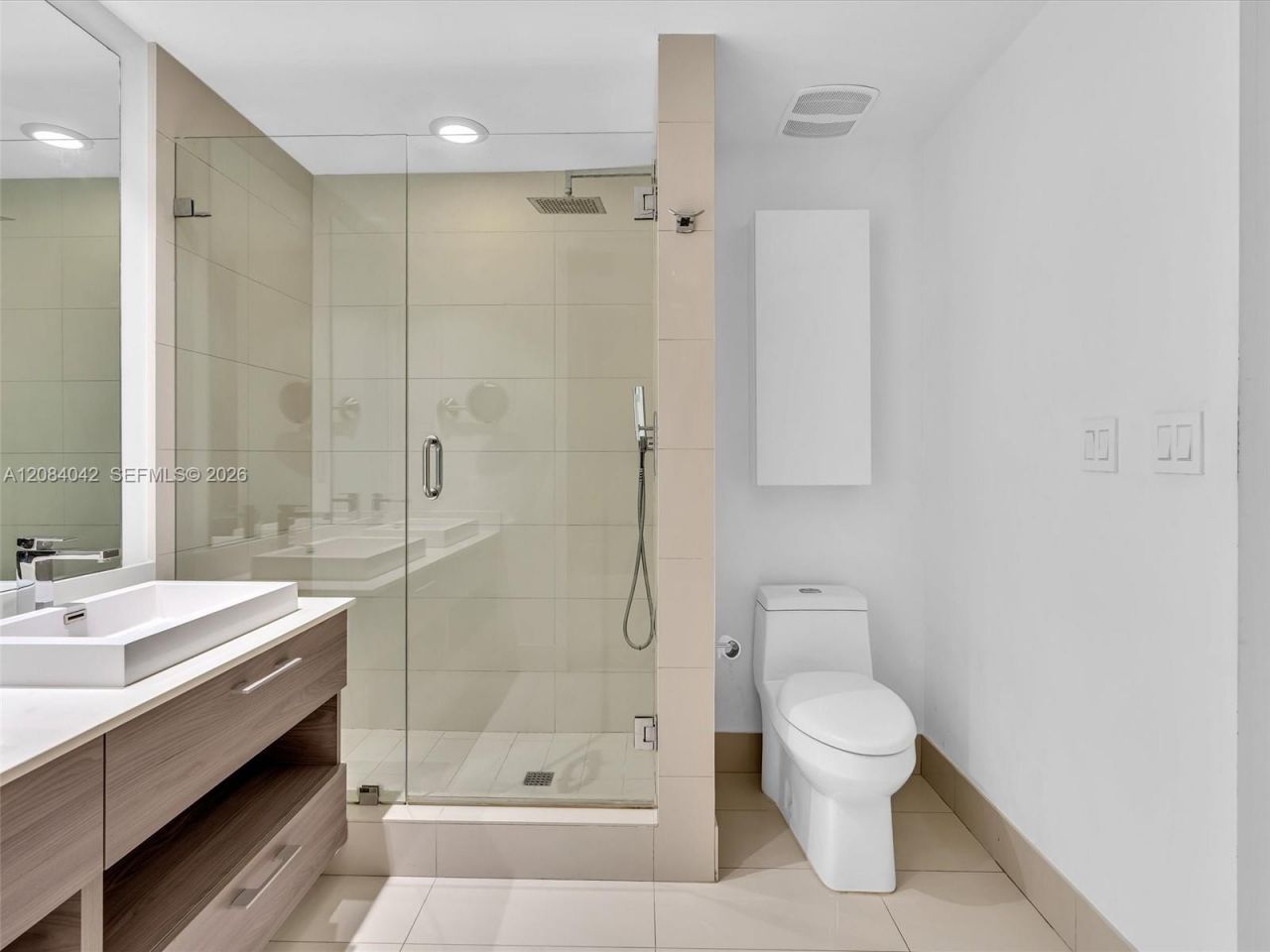 1300 S Miami Ave , Unit 3503, Miami, FL 33130 Photo