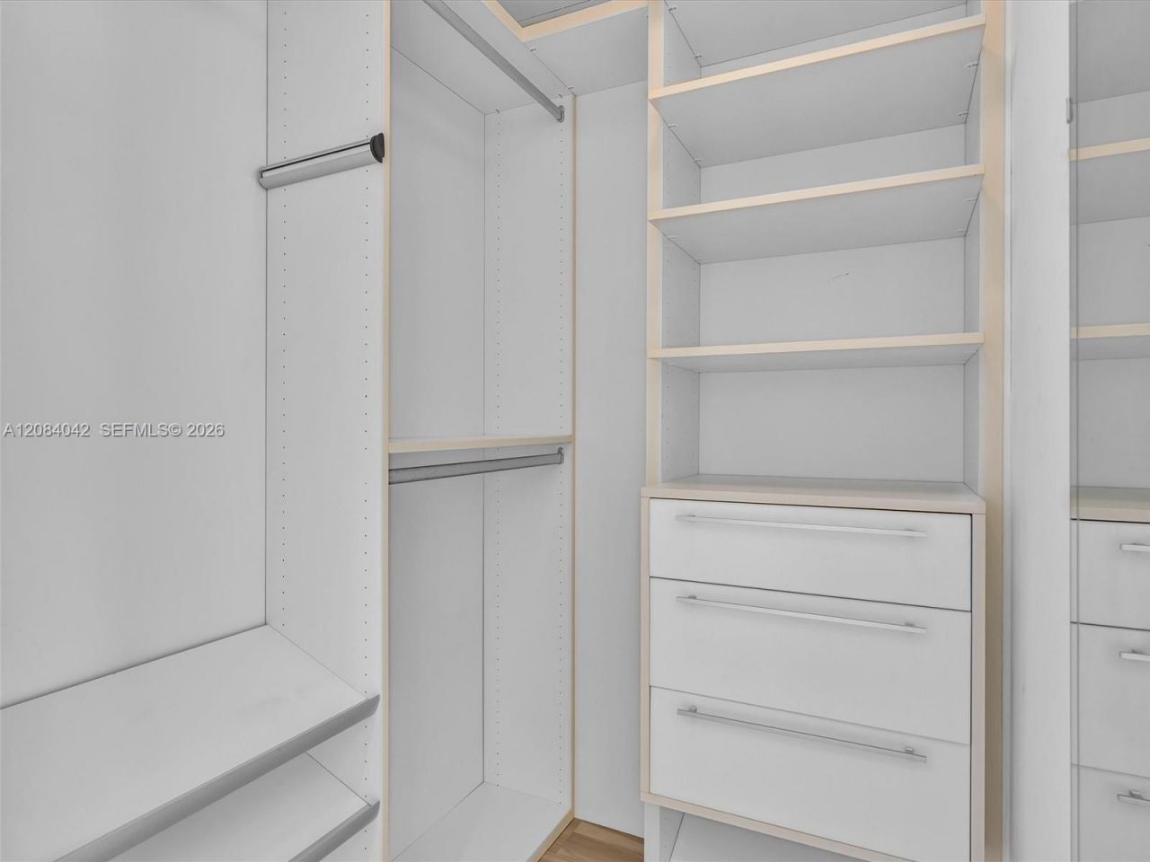 1300 S Miami Ave , Unit 3503, Miami, FL 33130 Photo