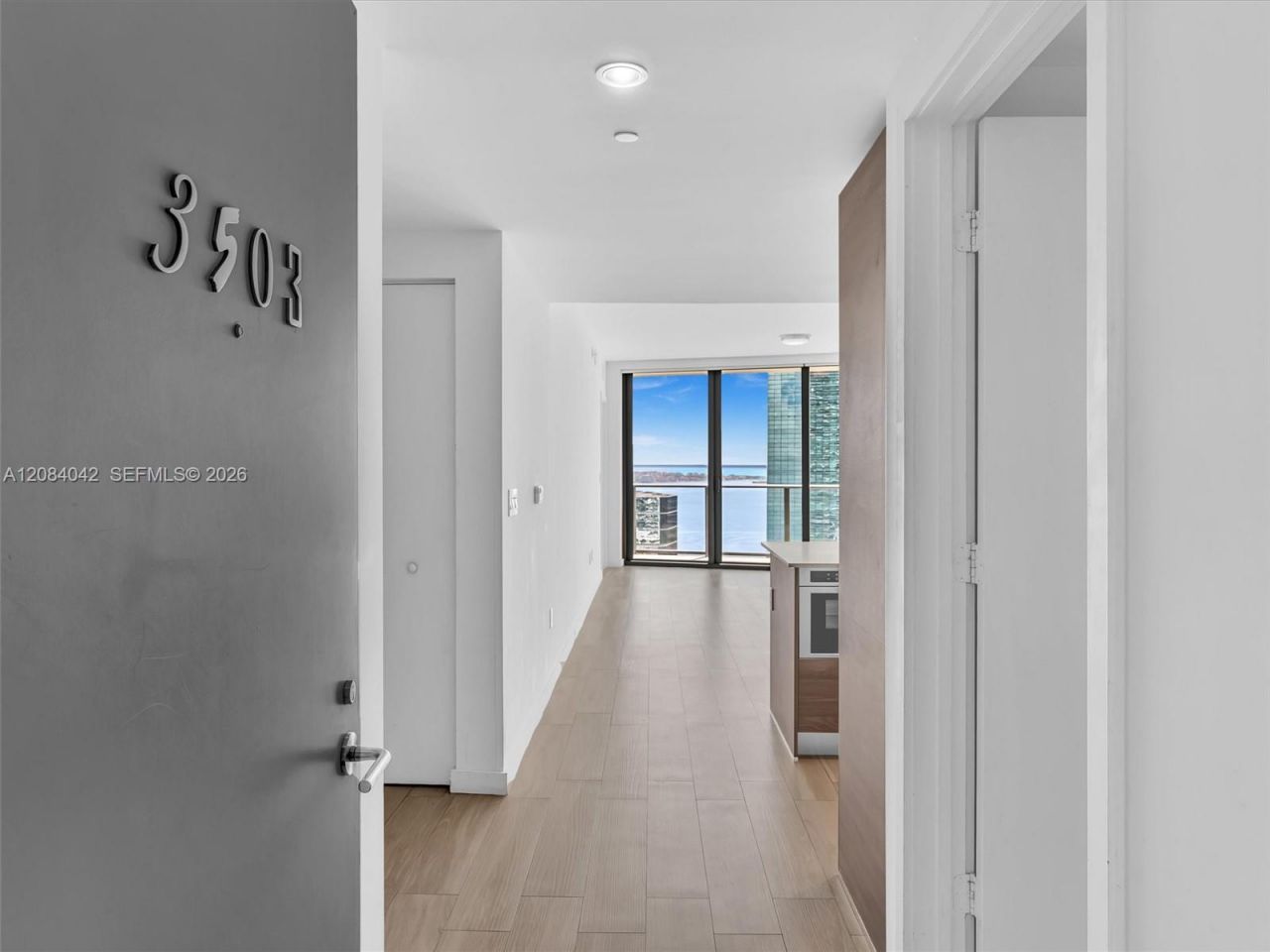 1300 S Miami Ave , Unit 3503, Miami, FL 33130 Photo