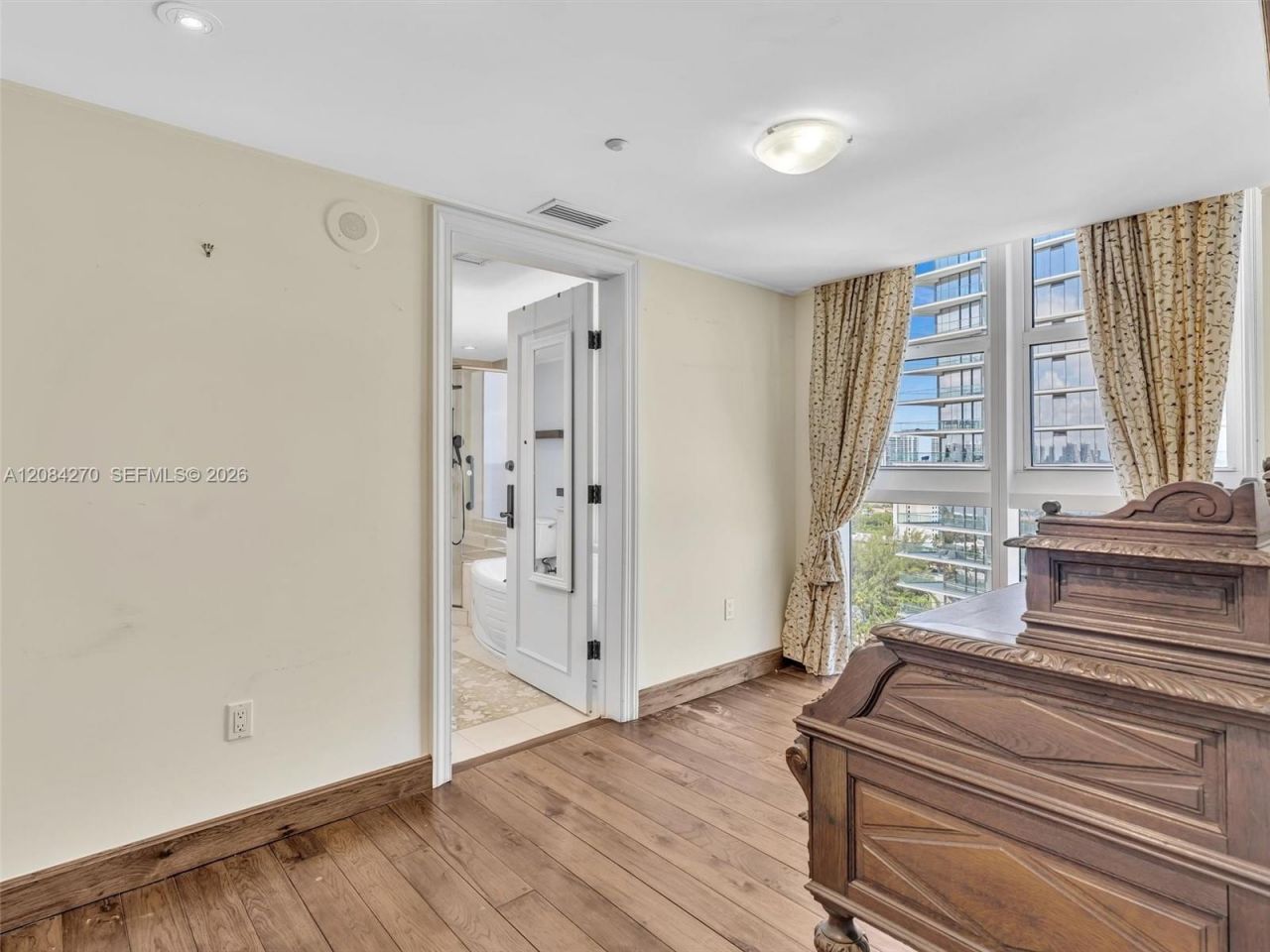 18911 Collins Ave, Unit 2101, Sunny Isles Beach, FL 33160 Photo