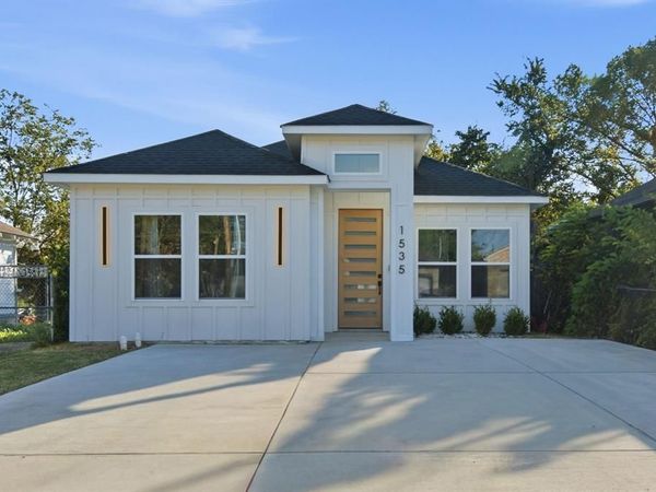 1535 Caldwell Street , Dallas, TX 75223