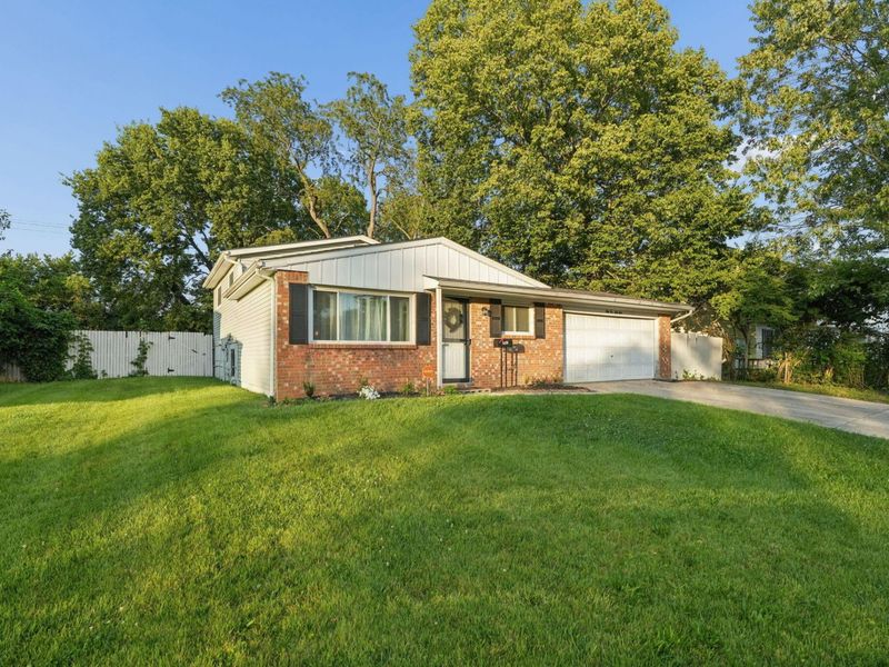 5458 Carbondale Drive, Columbus, OH 43232 Photo 2