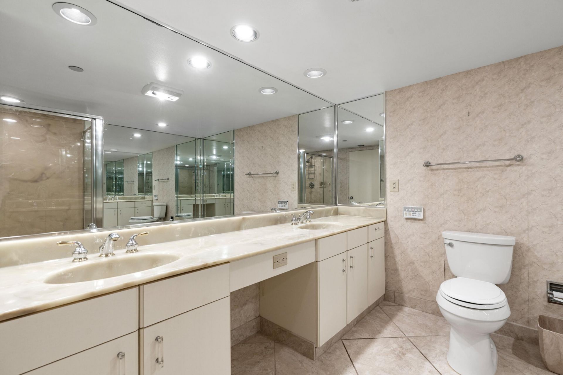 5080 N Ocean Drive, Unit 12C, Singer Island, FL 33404 Photo