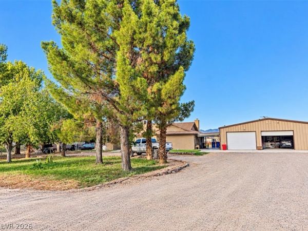 2710 Mateuse Street, Logandale, NV 89021