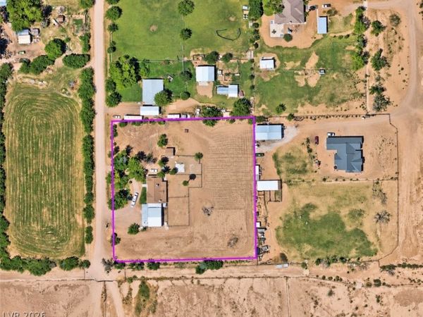 2710 Mateuse Street, Logandale, NV 89021