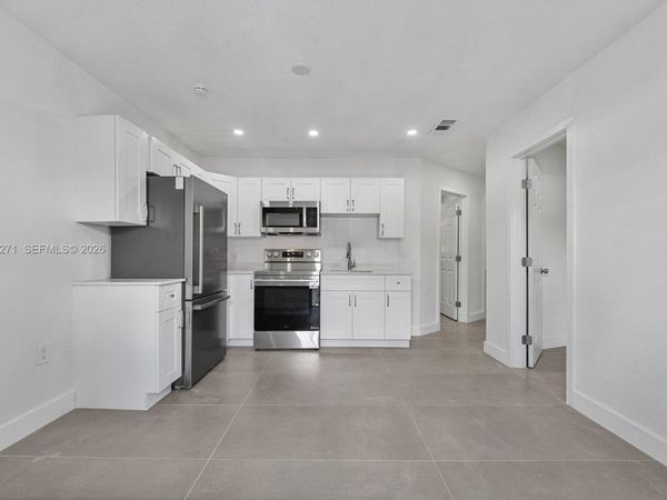1849 NW 16th St , Unit B, Miami, FL 33125