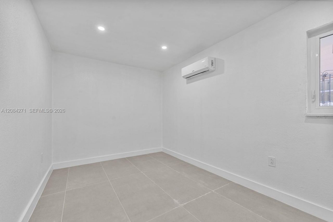 1849 NW 16th St , Unit B, Miami, FL 33125 Photo