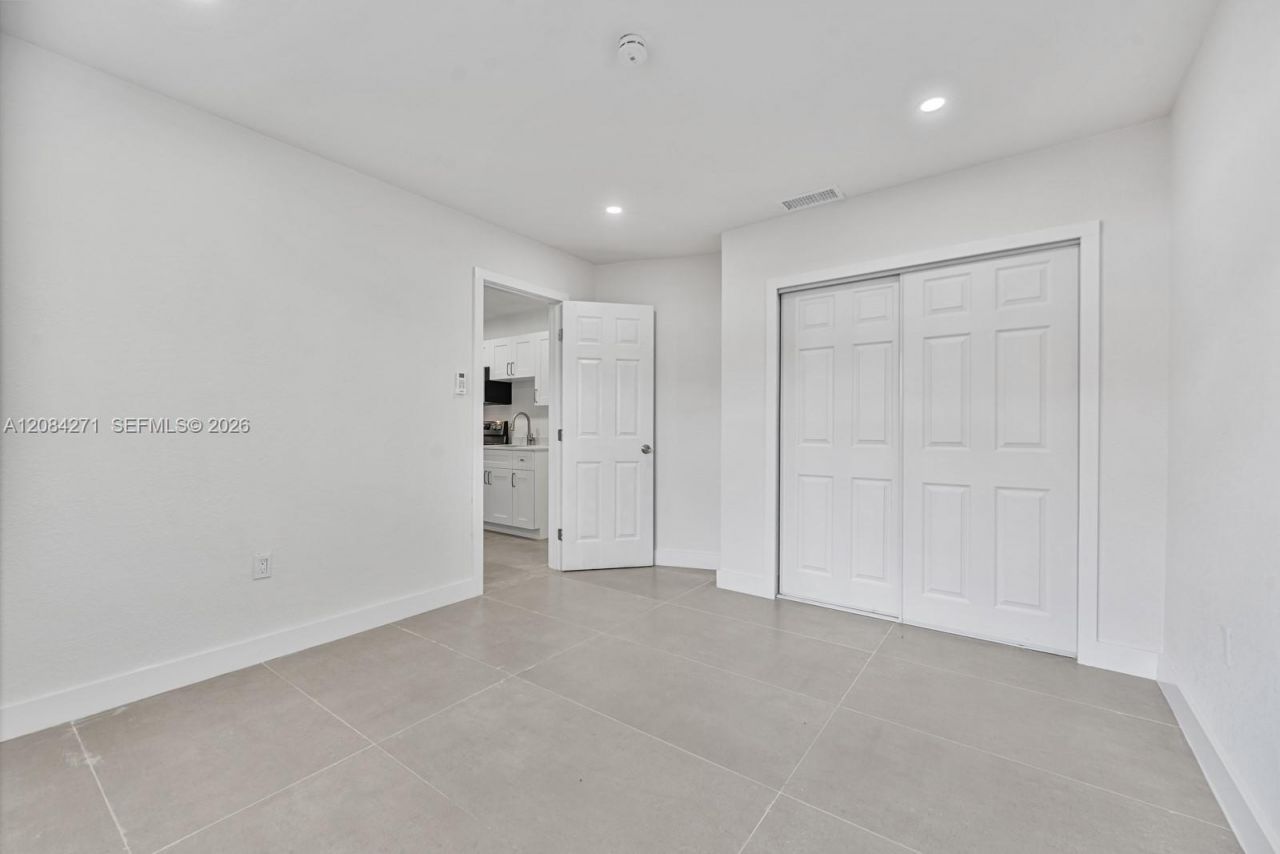 1849 NW 16th St , Unit B, Miami, FL 33125 Photo