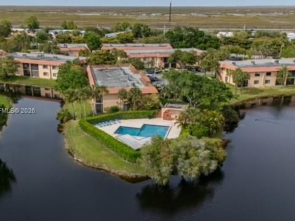 182 Lakeview Dr , Unit 204, Weston, FL 33326