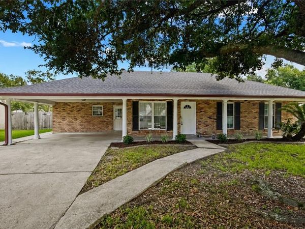 478 OLIVE Drive , Slidell, LA 70458